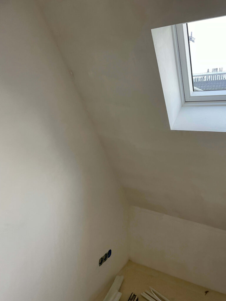 Eindresultaat van binnen stucen door onze stukadoor